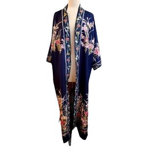 Vintage Japanese Full Length 100% Silk Floral Kimono